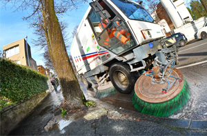 AIM Ambiente riprende il lavaggio straordinario delle strade