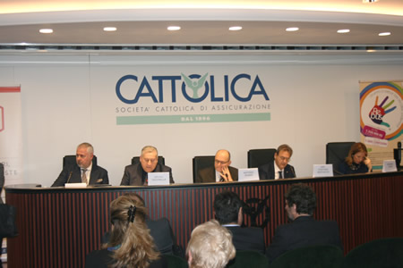 Amia alla tavola rotonda di Acli sugli sprechi e le eccedenze come