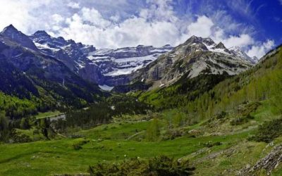 Le microplastiche volano sino alle montagne più remote