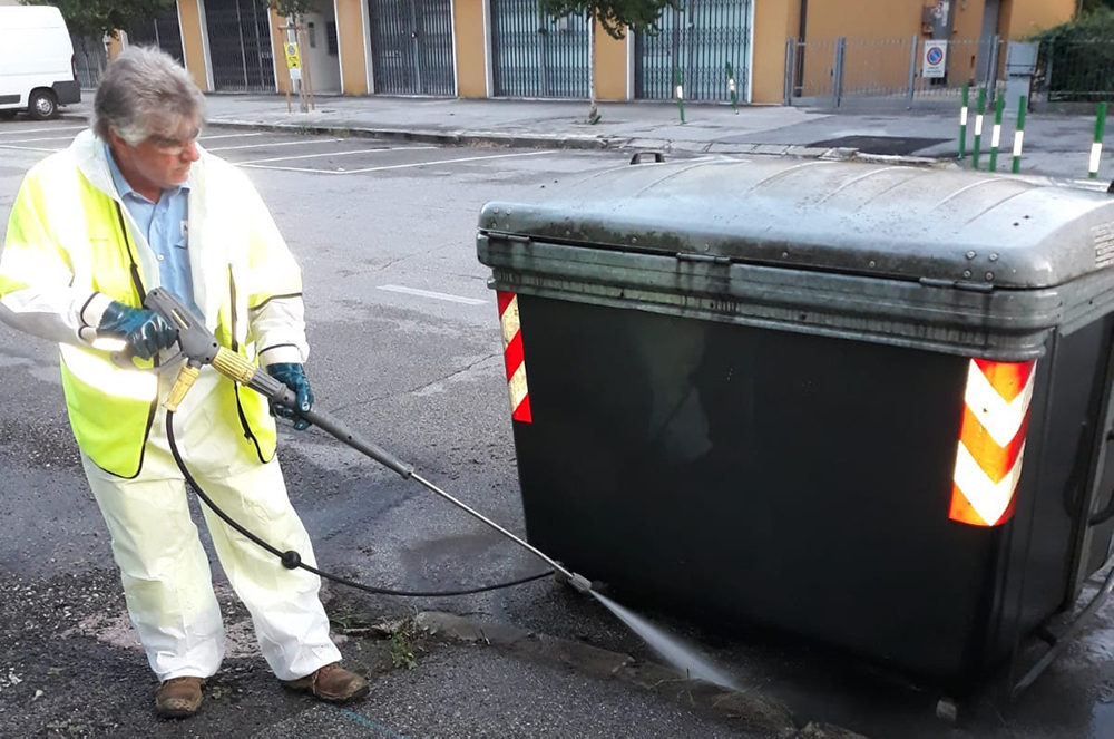 Questa mattina “Pulizie Intensive” di AcegasApsAmga a Padova