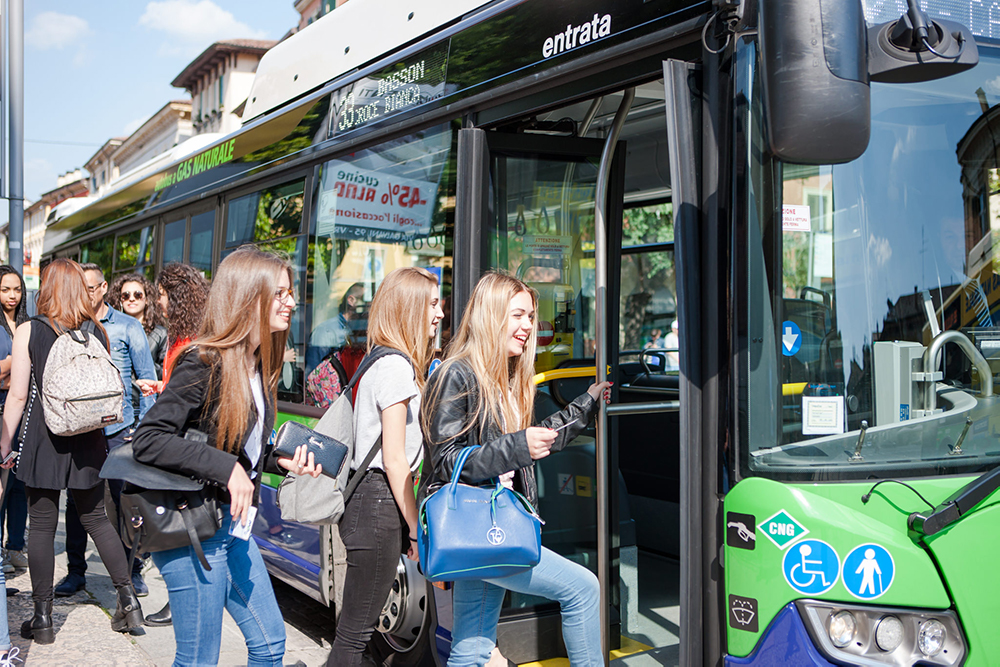 Dal 2 ottobre a Verona si possono richiedere i posti disponibili del trasporto scolastico