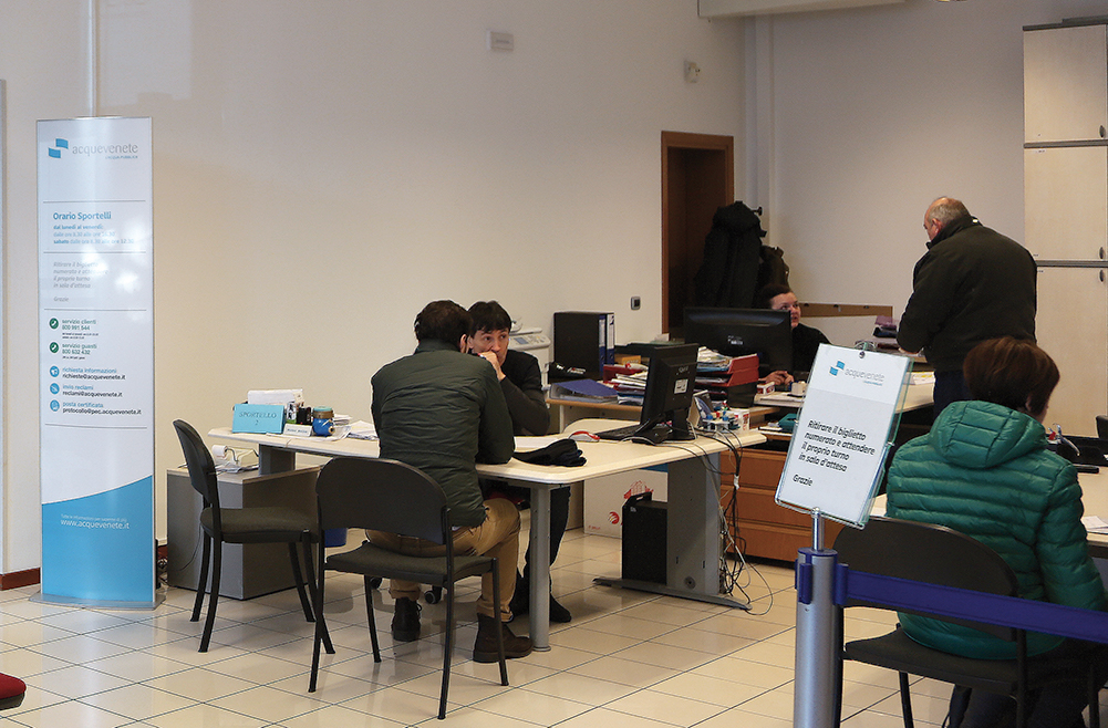Martedì 15 ottobre variazioni degli orari degli sportelli clienti di Acquevenete