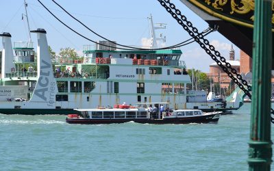 Alta marea a Venezia: 20 su 22 approdi dei vaporetti rispristinati entro fine anno