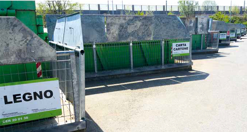 Oltre agli sportelli Etra chiude da oggi anche tutti i centri di raccolta rifiuti