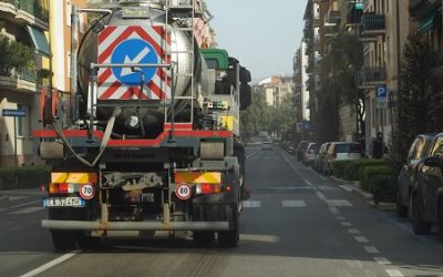Amia Verona riapre le isole ecologiche e prosegue la sanificazione di cassonetti e strade
