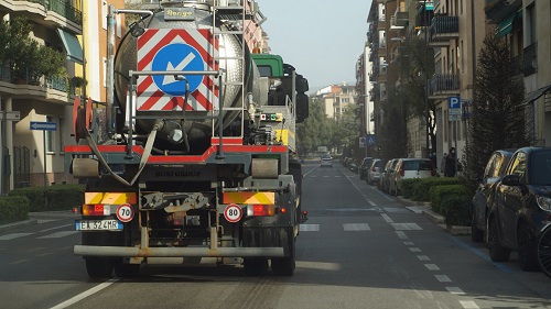 Amia Verona riapre le isole ecologiche e prosegue la sanificazione di cassonetti e strade