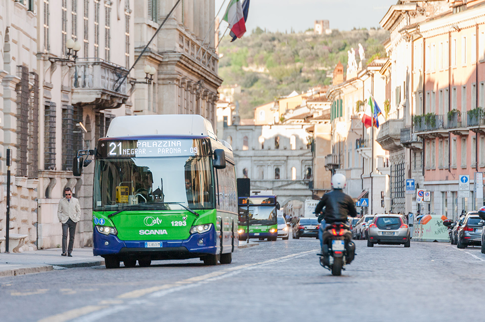 L’Azienda Trasporti Verona ha deviato oggi gli autobus delle linee urbane 21 e 93 e delle extraurbane 101 e 173