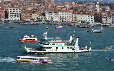 A Venezia sarà riammodernata la flotta dei vaporetti. Entreranno in servizio anche battelli con motorizzazione ibrida