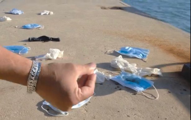 All’ambiente non servono: è la campagna per il corretto smaltimento di mascherine e guanti anti Covid-19