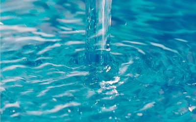 Erogatori idrici nelle scuole e borracce agli studenti: il progetto “Acqua in comune” dall’azienda Medio Chiampo