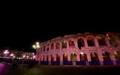 L’Arena di Verona “s’è vestita di rosa” per sensibilizzare sull’importanza della diagnosi precoce del tumore al seno