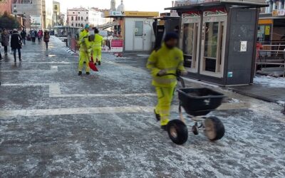 Veritas collabora al piano neve del Comune di Venezia effettuando lo spargimento del sale sui percorsi pedonali