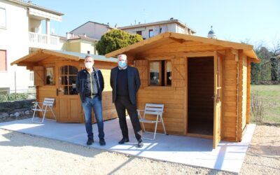 AMIA sostiene le attività sociali negli orti dell’area verde di via Brigata Aosta a Verona donando due casette
