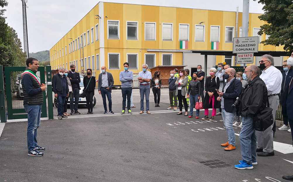 E’ stato inaugurato ed entra in servizio ad Abano Terme un nuovo centro di raccolta rifiuti di AcagasApsAmga