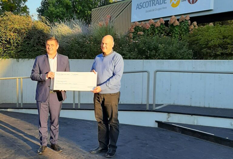Ascotrade società del Gruppo Hera ha donato alla Caritas di Vittorio Veneto un contributo per l’acquisto di buoni pasto